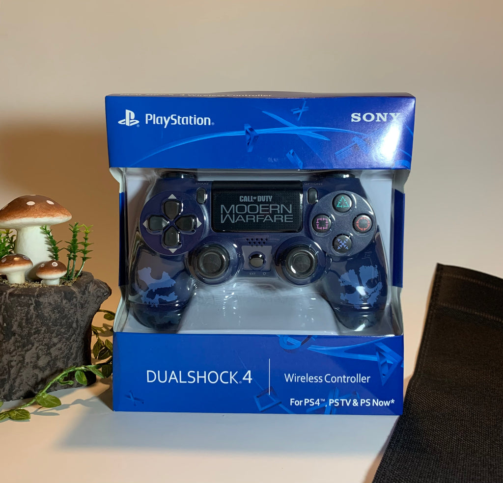 Control Inalámbrico compatible con PS4 · Diseños Exclusivos